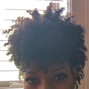 Meet your Posher, Latrice